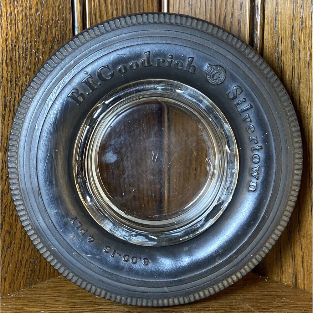 Vtg BF Goodrich Silvertown 6.00 - 16 Tire Smoking Glass Ashtray Bar Garage Decor